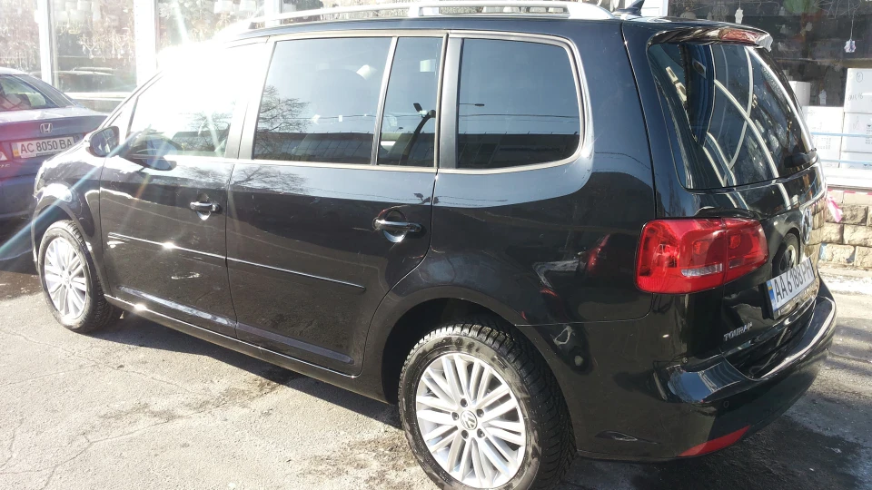 Volkswagen Touran 3