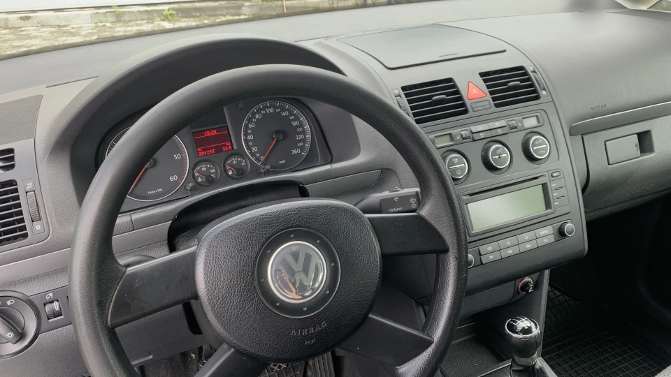 Volkswagen Touran 4