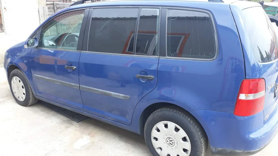Volkswagen Touran 2