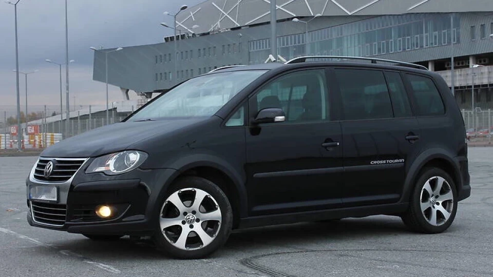 Volkswagen Touran 2