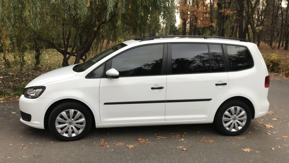 Volkswagen Touran 2