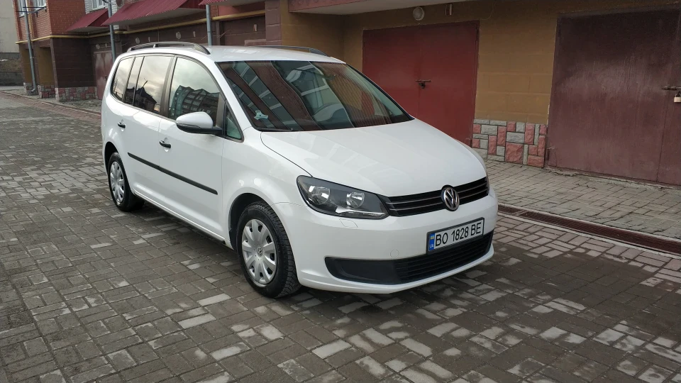 Volkswagen Touran 5