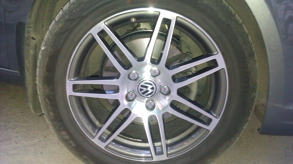 Volkswagen Touran 2