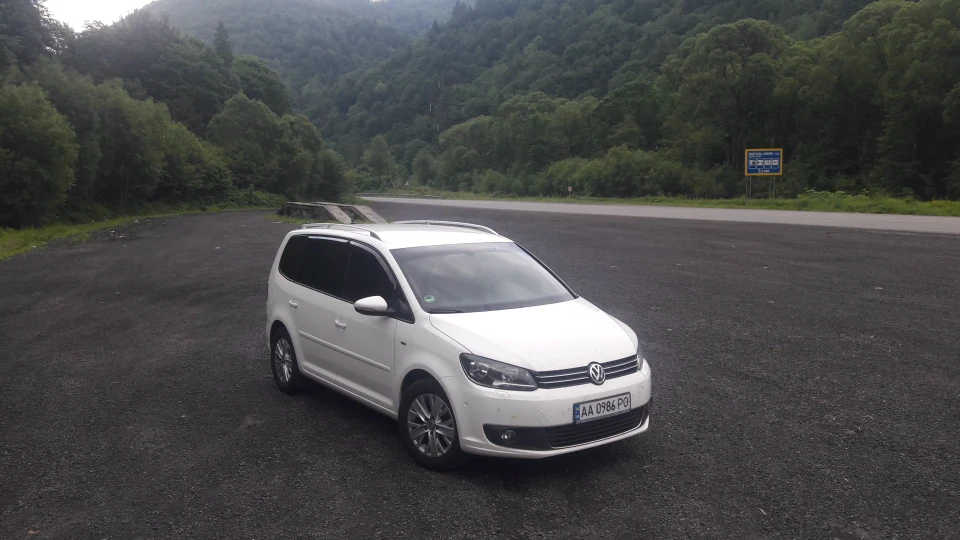 Volkswagen Touran 4