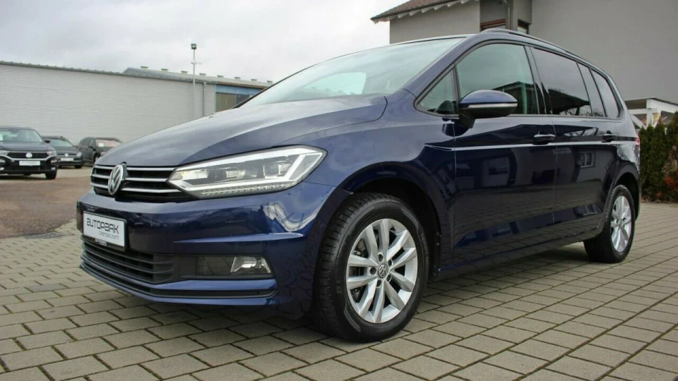 Volkswagen Touran 2