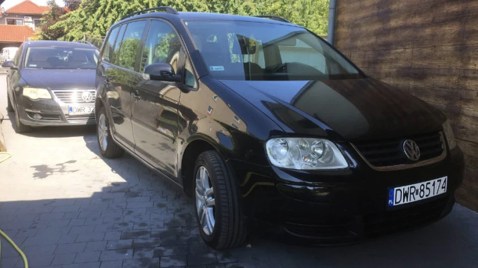 Volkswagen Touran 2