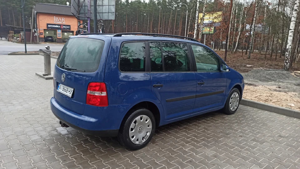 Volkswagen Touran 1.6 mpi Туран