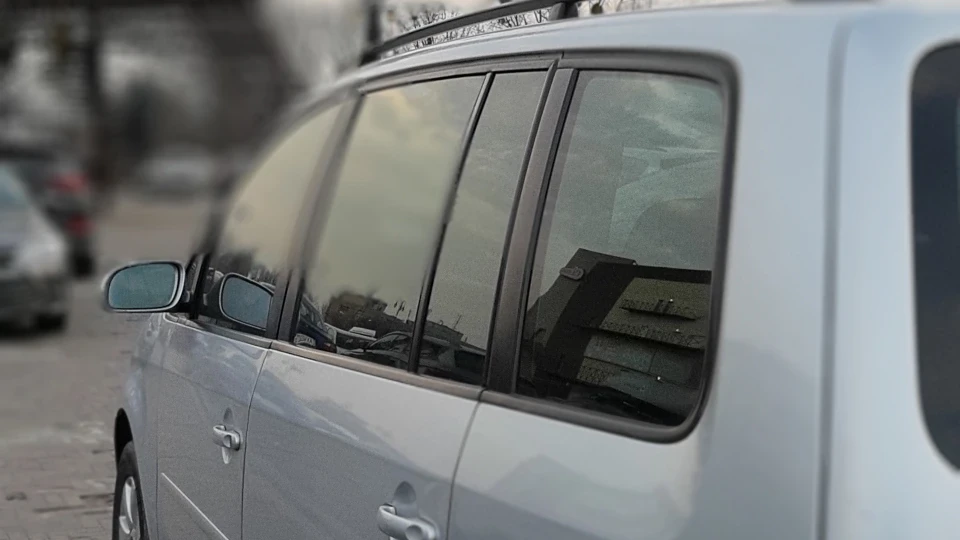 Volkswagen Touran 1.9 TDI 77KW 4