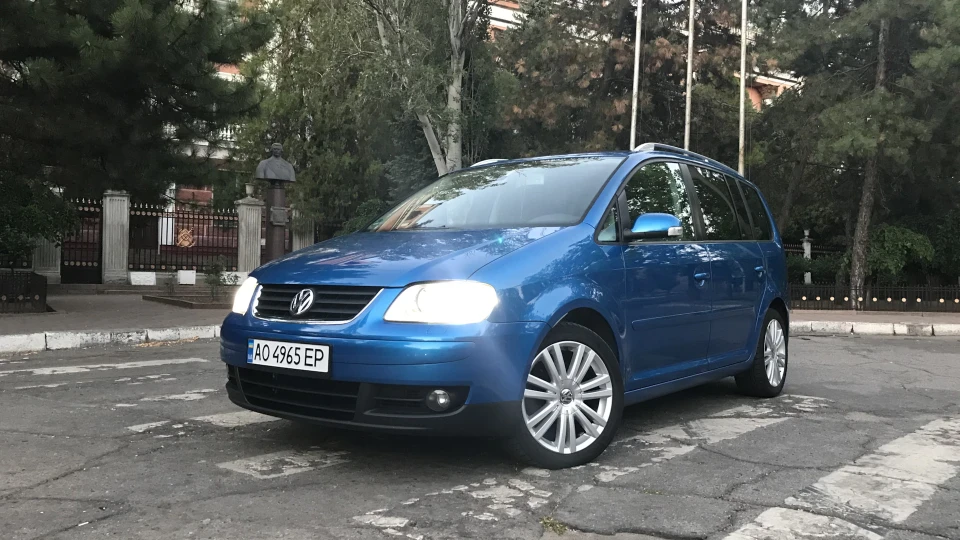 Volkswagen Touran 2.0 TDI 3