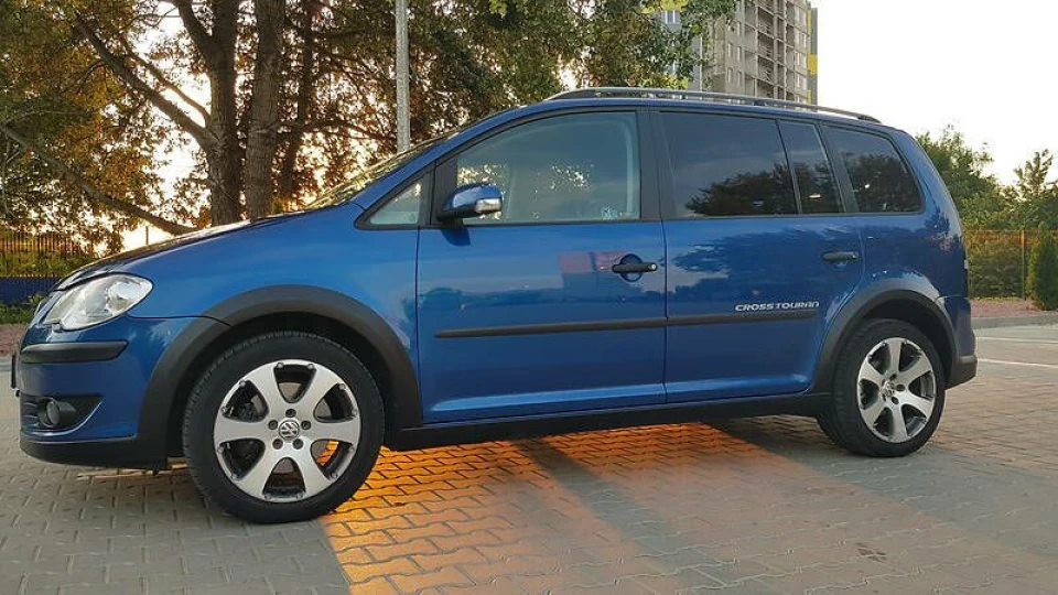Volkswagen Touran CROSS TOURAN 2