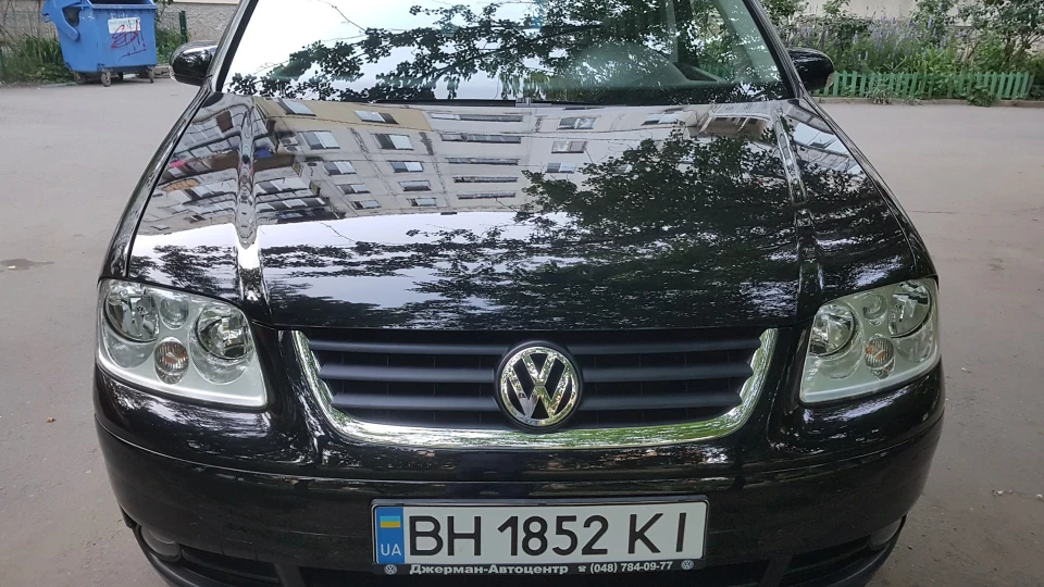 Volkswagen Touran Family man from the past 2