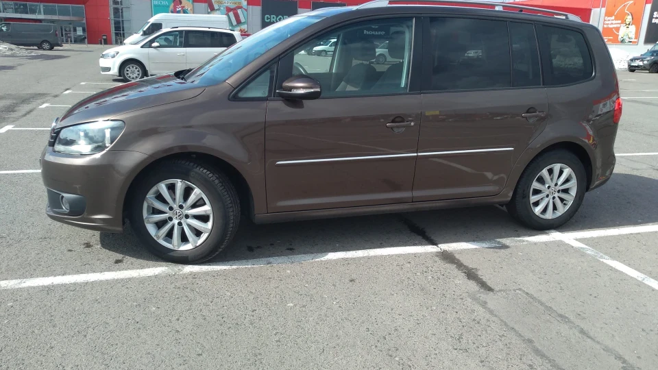 Volkswagen Touran Шоколадний Борман. 3