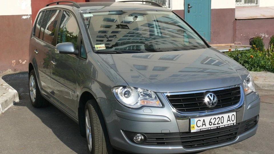 Volkswagen Touran Тюранозавр 2