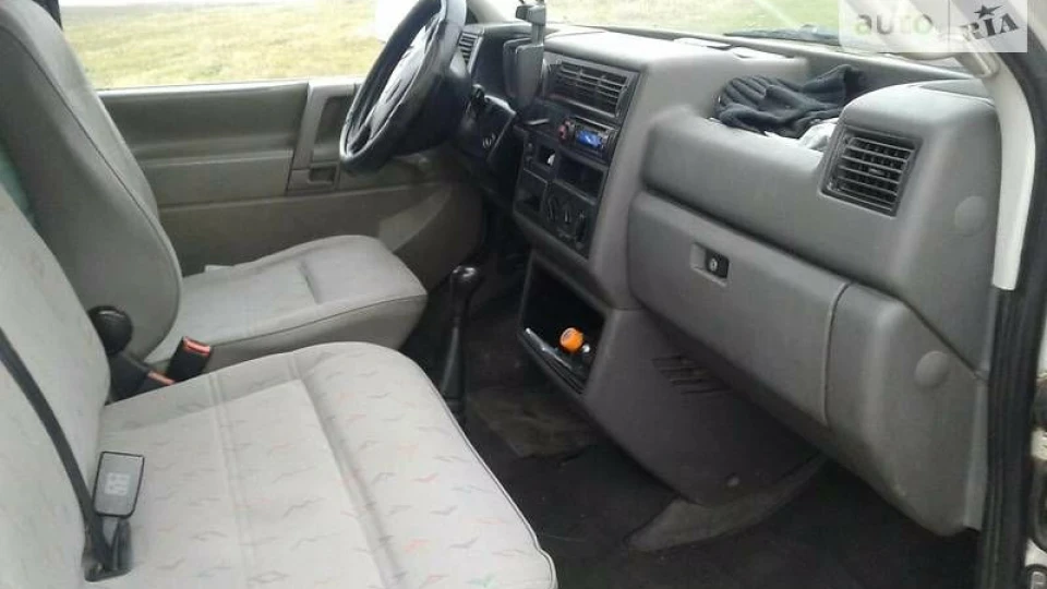 Volkswagen Transporter 4