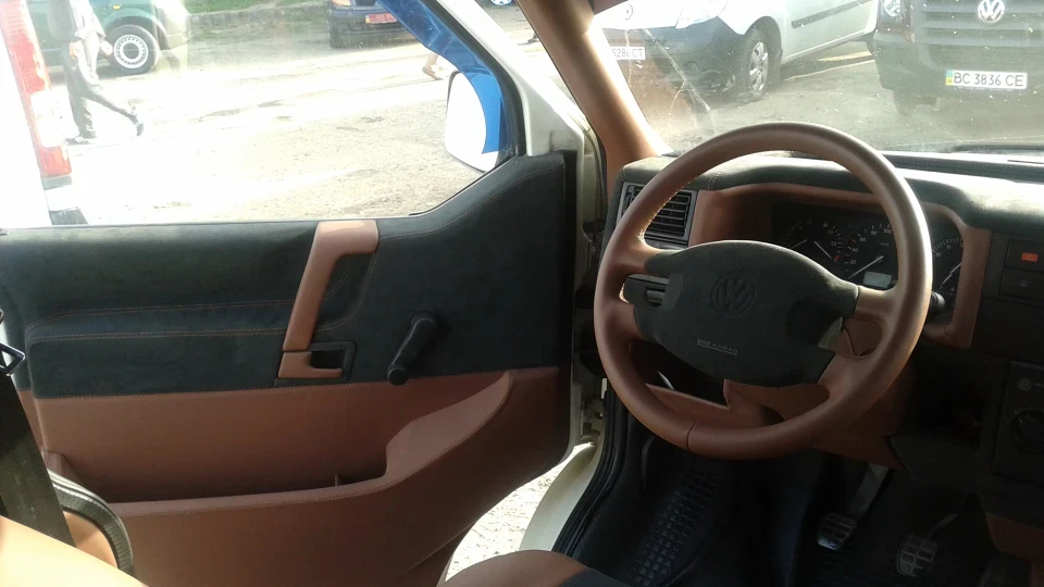 Volkswagen Transporter 2