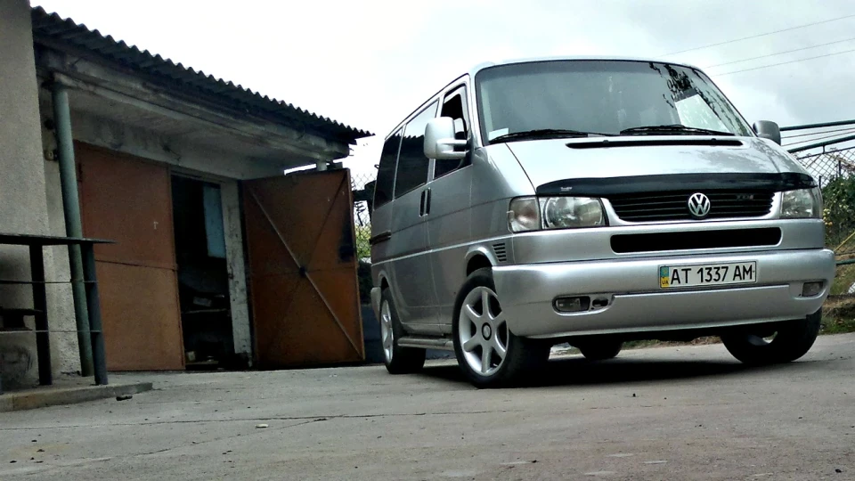 Volkswagen Transporter ☛ ❷.❺ⓉⒹⒾ