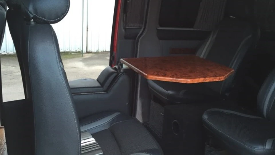 Volkswagen Transporter 2