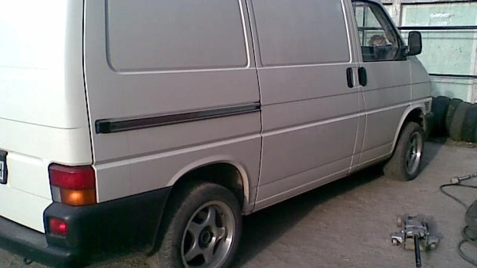 Volkswagen Transporter 1.9 turbo 2