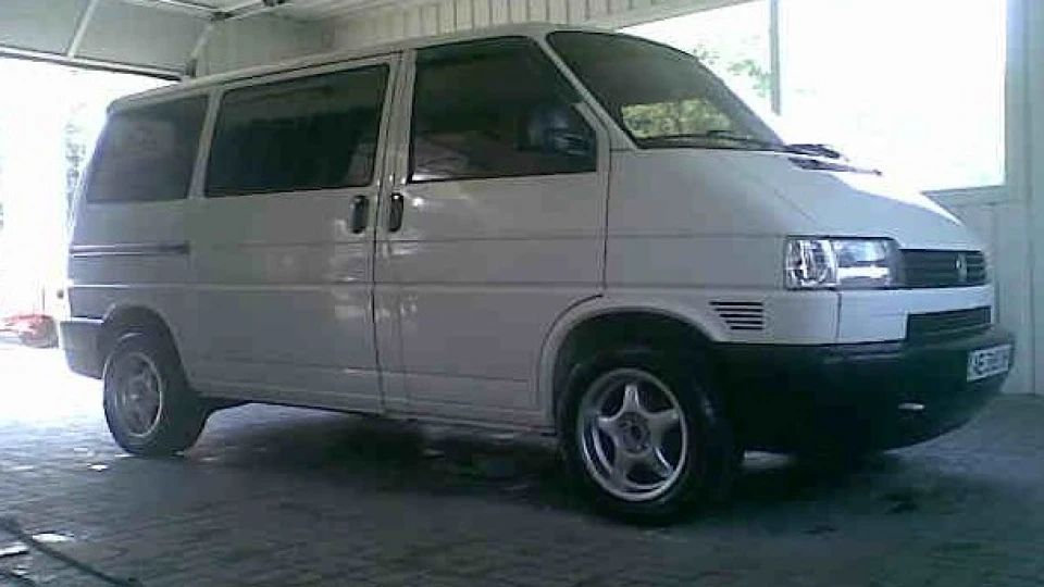Volkswagen Transporter 1.9 turbo 5