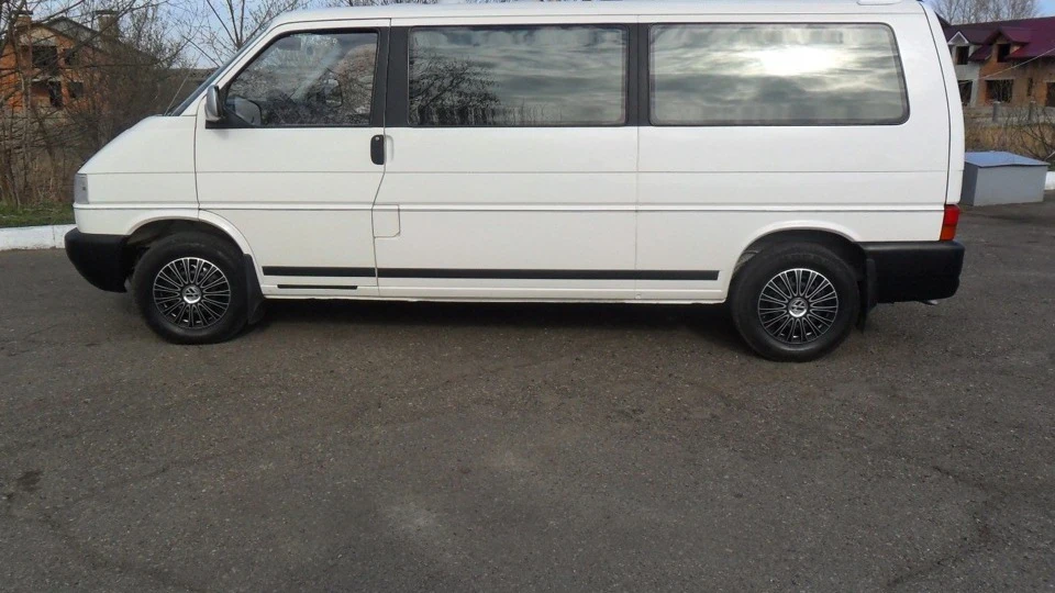 Volkswagen Transporter 2.4D 2