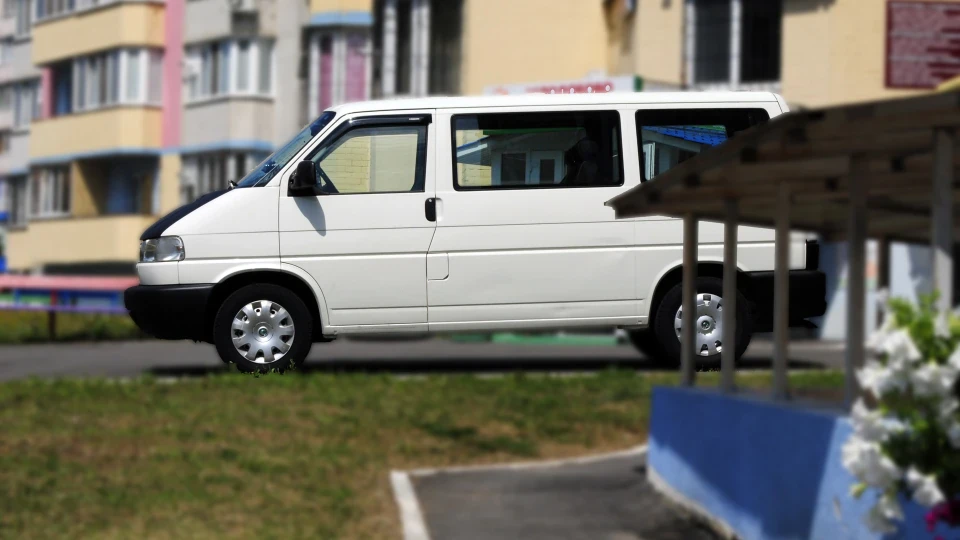Volkswagen Transporter 2.5 65-ка(Була) 3