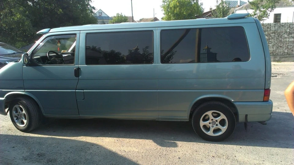 Volkswagen Transporter 2.5 75Kw 3
