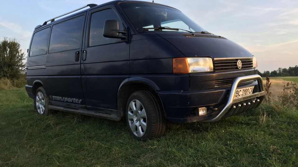 Volkswagen Transporter 2.5 газ / бензин