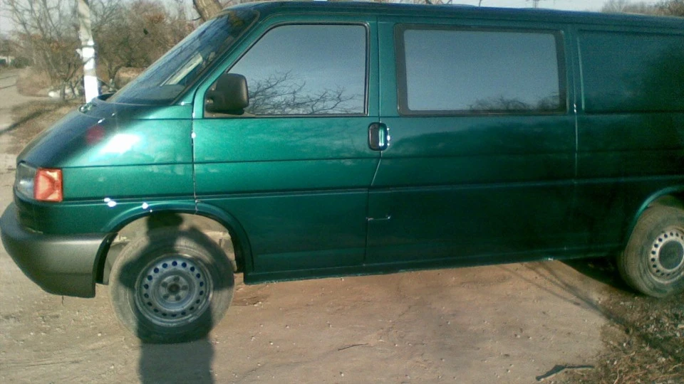 Volkswagen Transporter 2.5 TDI 65 KW 2