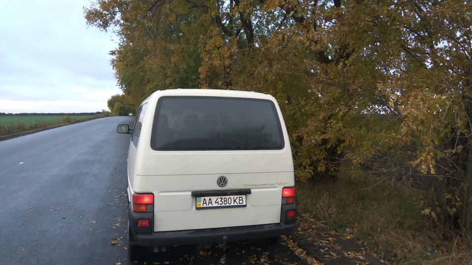 Volkswagen Transporter 2,5 TDI 75 KW 102 л.с. 2