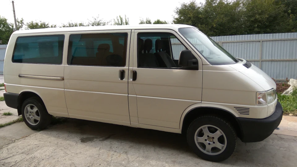 Volkswagen Transporter 2,5 TDI 75 KW 102 л.с. 3