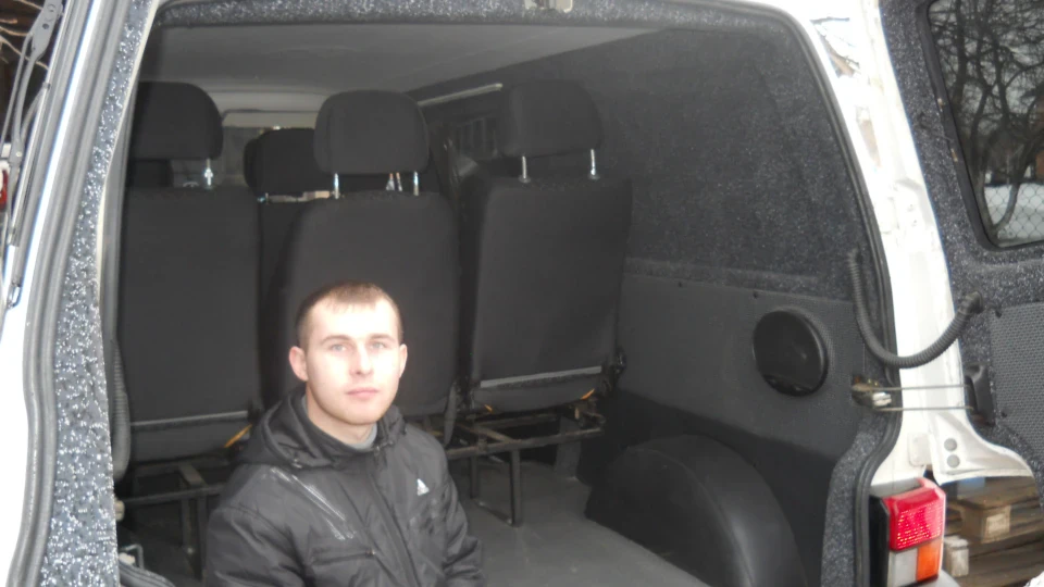 Volkswagen Transporter 2.5 TDI 75 kwT Long 2