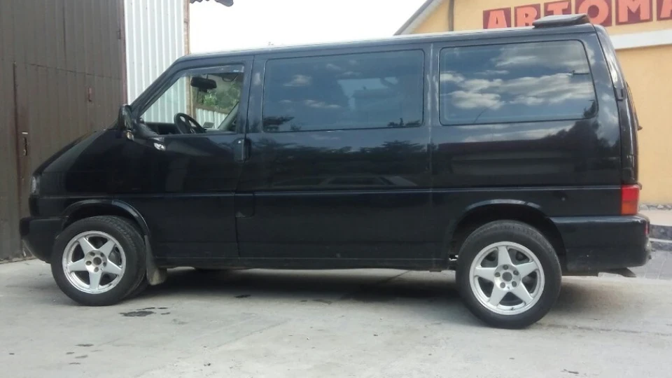 Volkswagen Transporter 2.5 TDI (ACV 75 kW) Graf 2