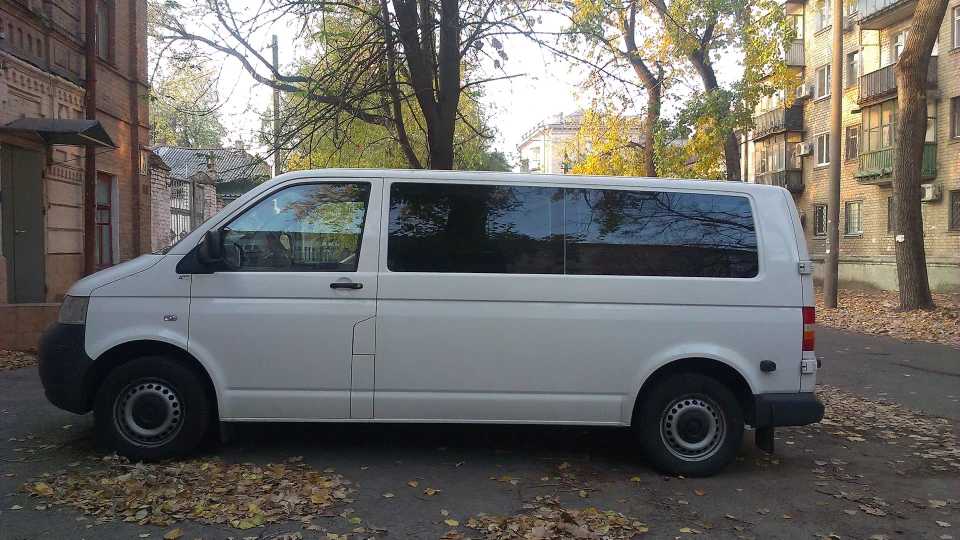 Volkswagen Transporter 2,5 TDI 2