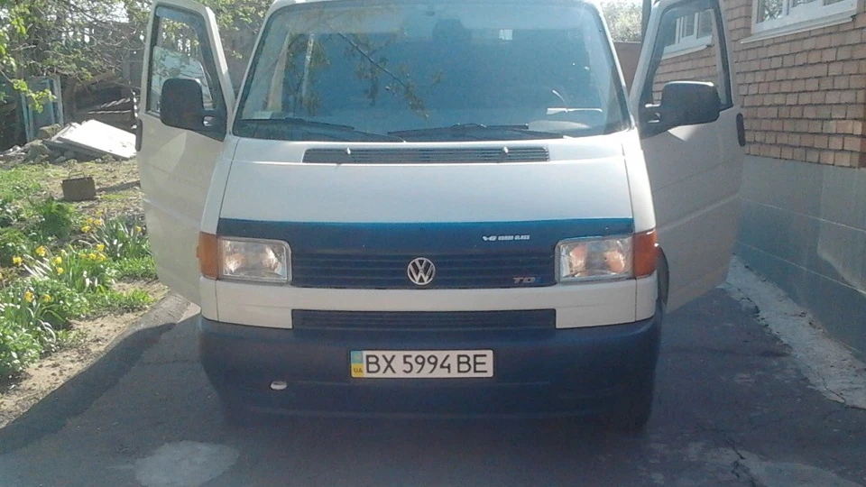 Volkswagen Transporter 2,5 TDI 2
