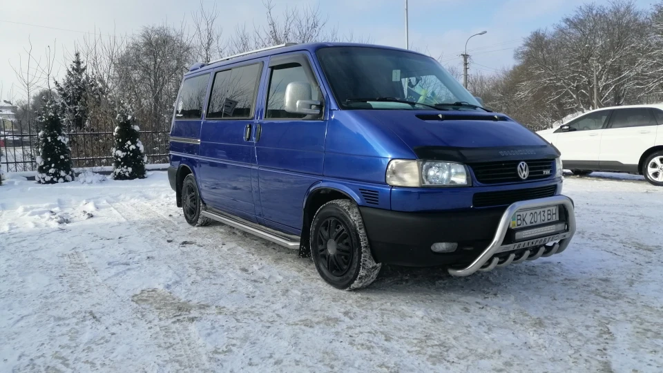 Volkswagen Transporter 2.5 turbo 3