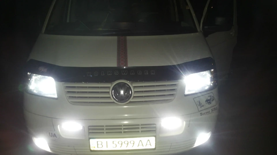 Volkswagen Transporter 2.5TDI "BASS" 4