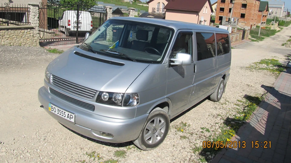 Volkswagen Transporter 2.5TDI 2