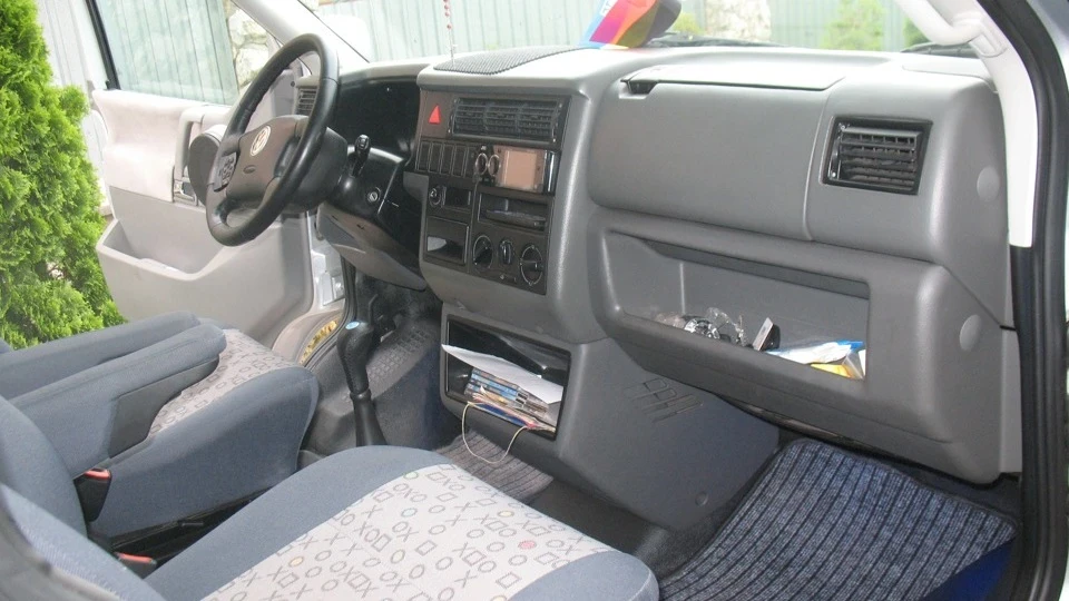 Volkswagen Transporter 2.5TDI 5