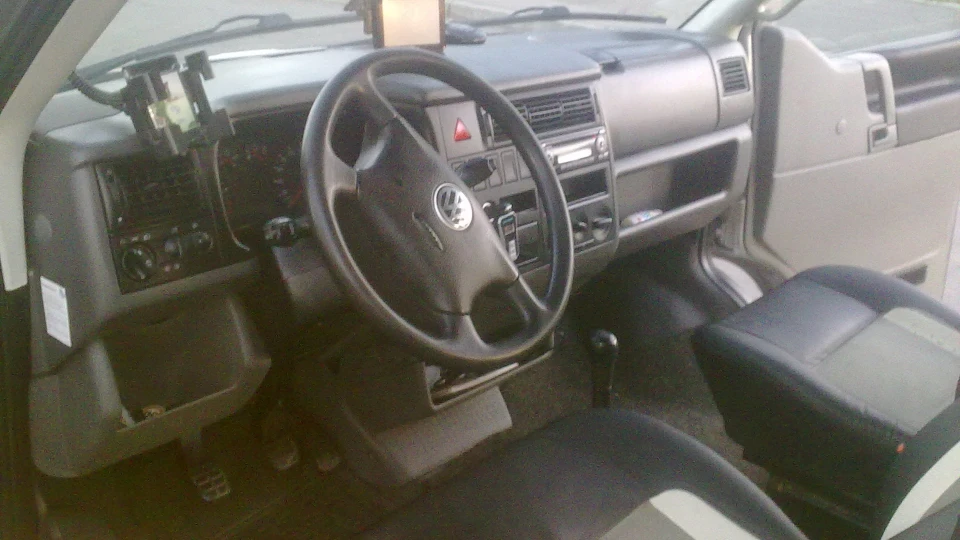 Volkswagen Transporter 2,5TDI 2