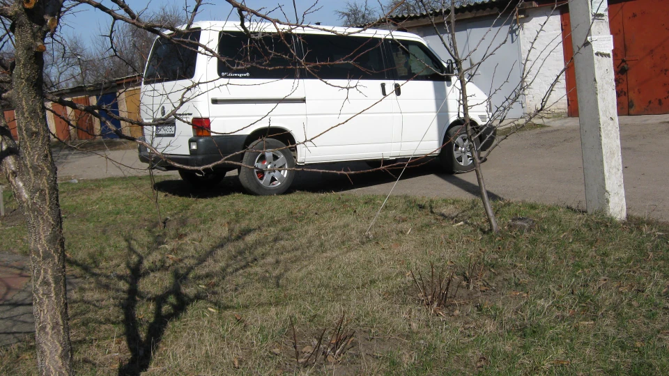 Volkswagen Transporter Белій крассафчеГ