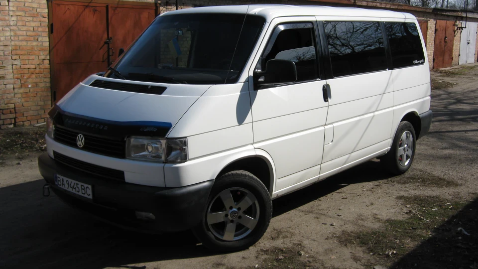 Volkswagen Transporter Белій крассафчеГ 2