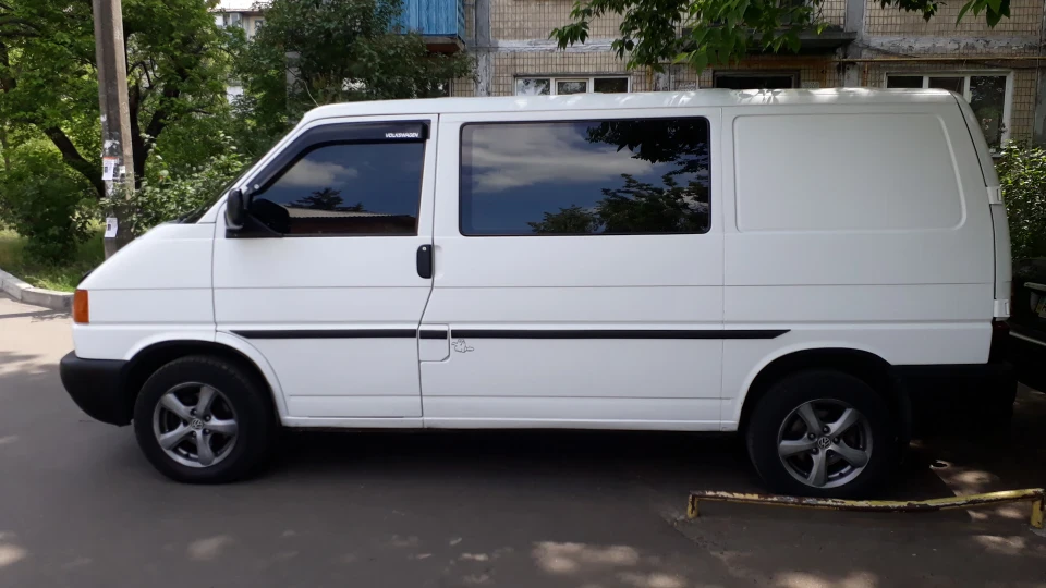 Volkswagen Transporter білий-білий 3