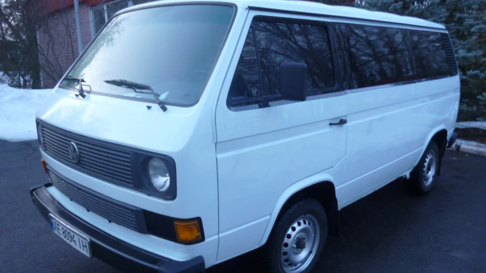 Volkswagen Transporter Білий буцефал 3
