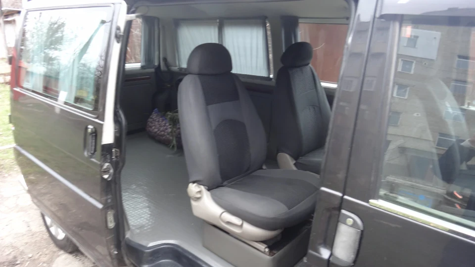 Volkswagen Transporter "Black Eagle" 2