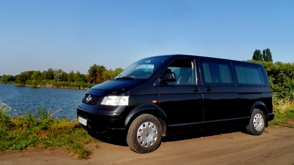 Volkswagen Transporter Black turbo-chariot 3