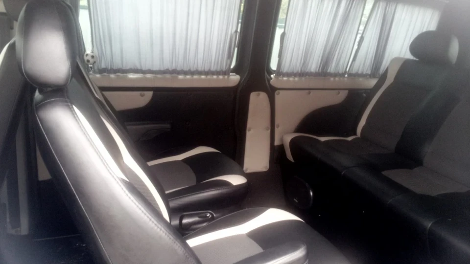 Volkswagen Transporter Black turbo-chariot 4