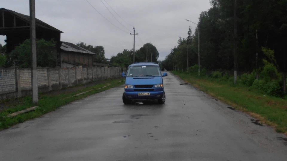 Volkswagen Transporter ***Blue Metallic*** 2