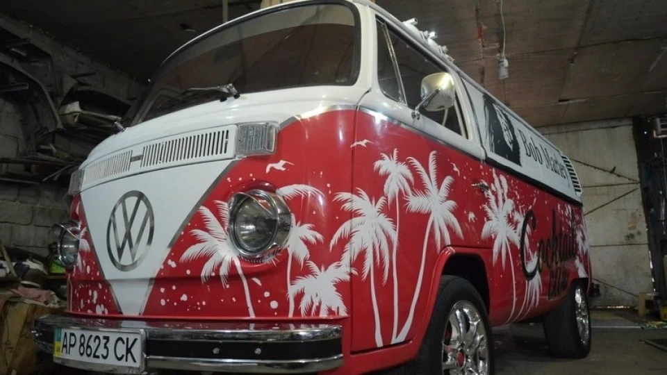 Volkswagen Transporter Bob Marley 5