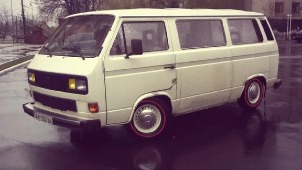 Volkswagen Transporter Caravelle VAG BUS 2
