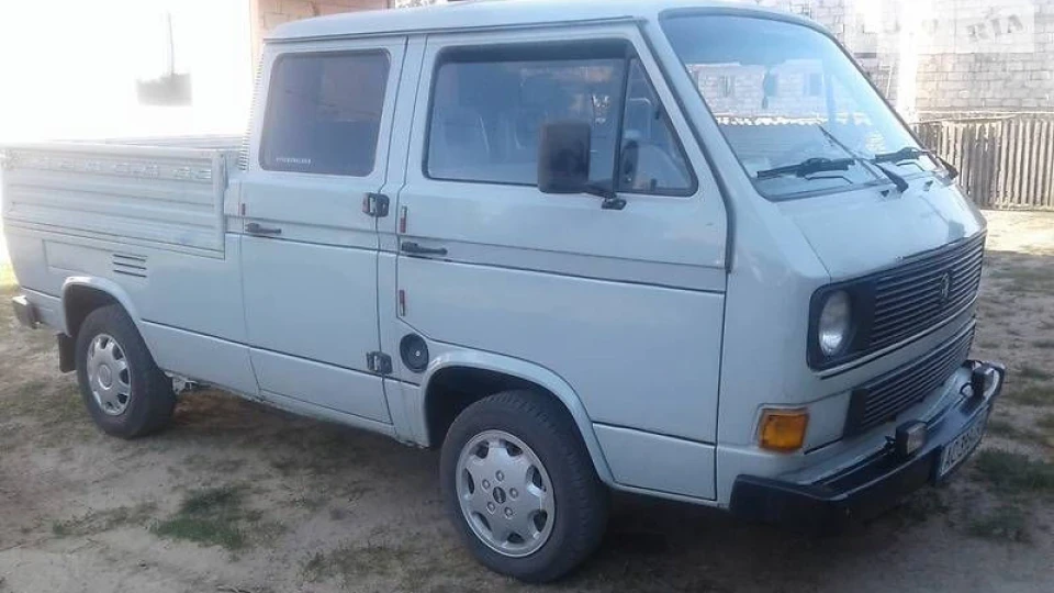 Volkswagen Transporter Чарлік 2